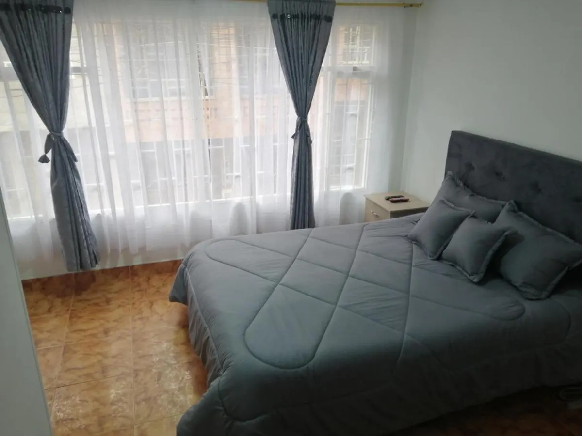 Guest house Habitacion Privada Cerca Al Aeropuerto Y Terminal Bogota